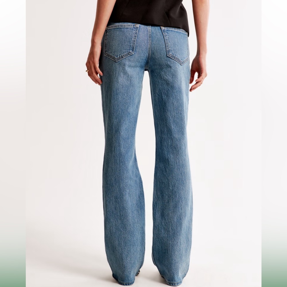 A&F Low Rise Boot Jean NEVER WORN - Picture 6 of 13